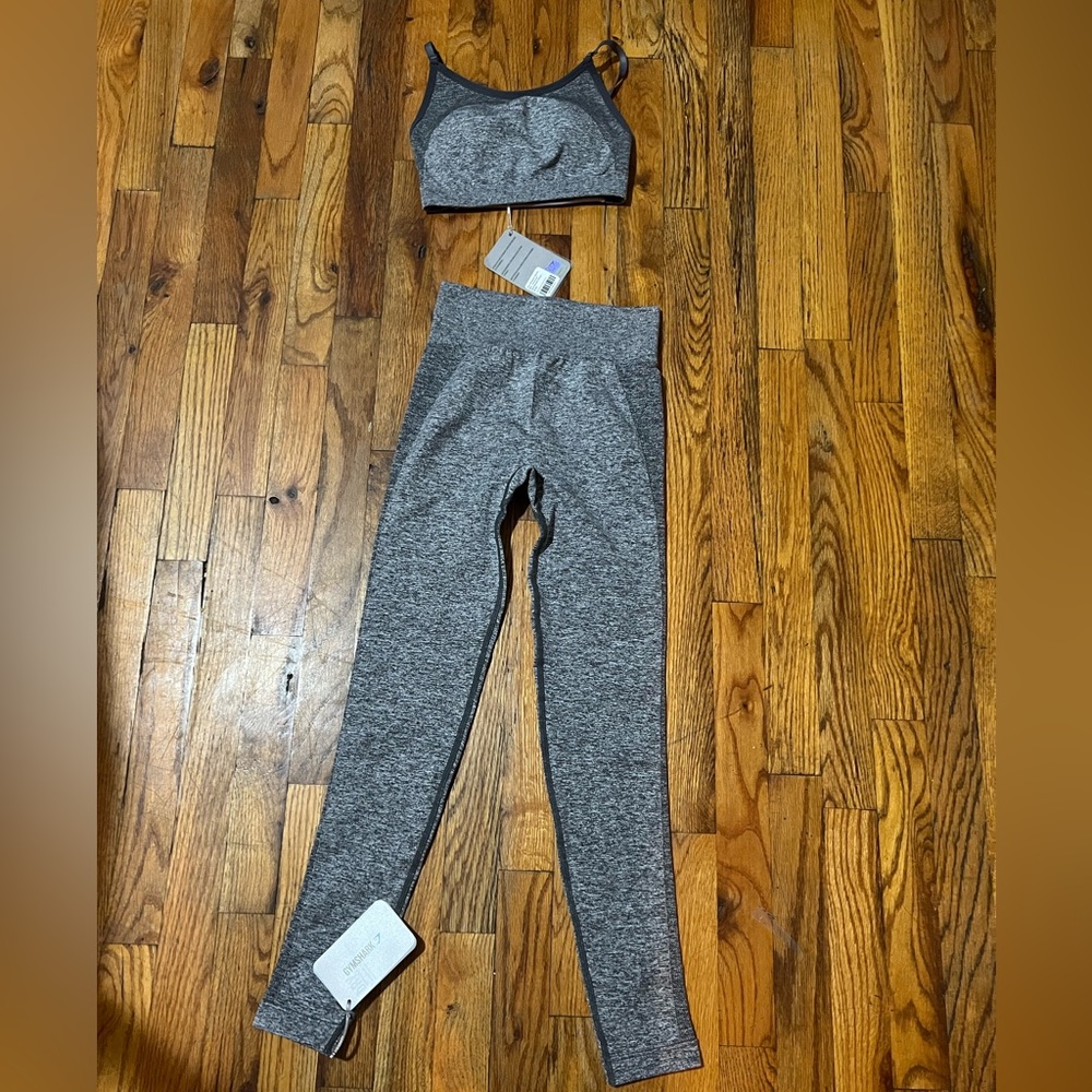 Brand new never worn Gym Shark Charcoal/Pastel grape work out set NWT